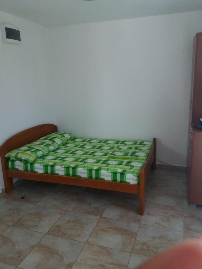 Mona&Mike Apartments 티바트 외부 사진